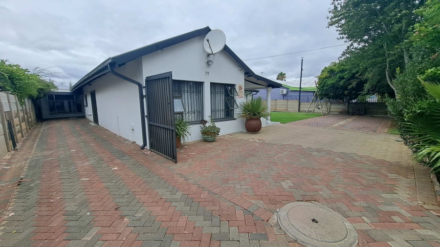 5 Bedroom Property for Sale in Hospitaalpark Free State